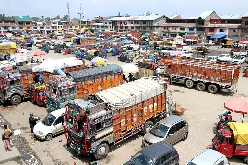 Halting of apple laden trucks on highway: SSP Traffic Highway transferred 1